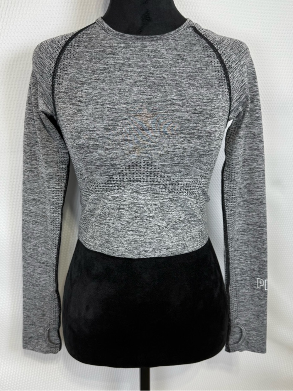 PINK Victoria’s Secret Long Sleeve Active Crop Top Small Gray